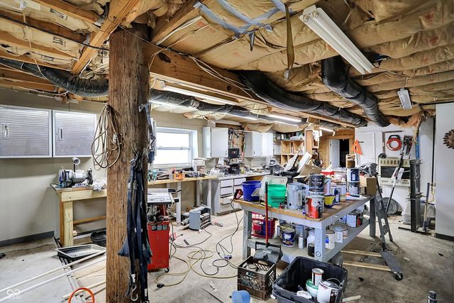 4115 N Banta Road, Bargersville, IN 46106