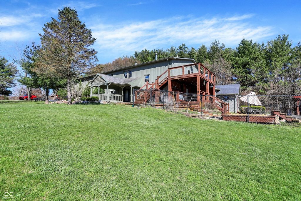 4115 N Banta Road, Bargersville, IN 46106