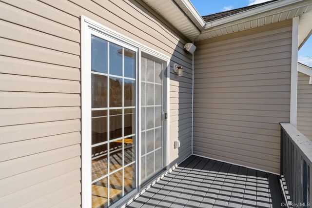 17 Carmella Road, Highland, NY 12528