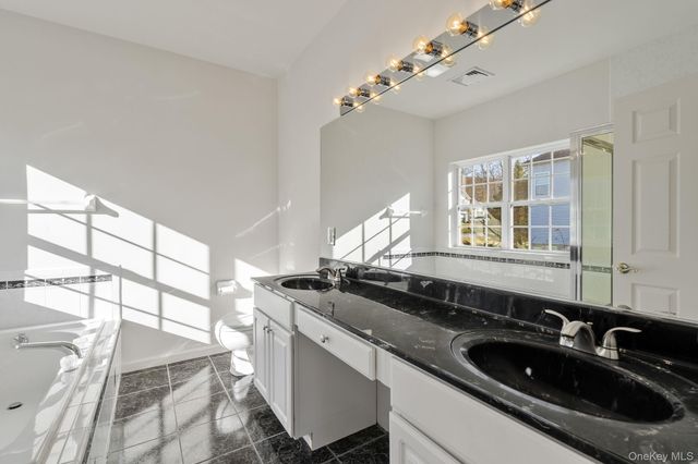 17 Carmella Road, Highland, NY 12528