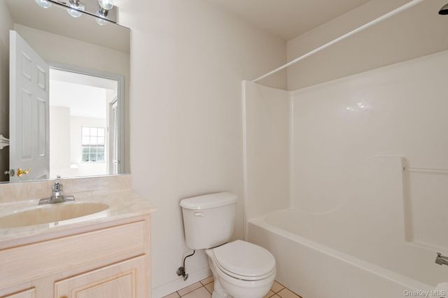 17 Carmella Road, Highland, NY 12528