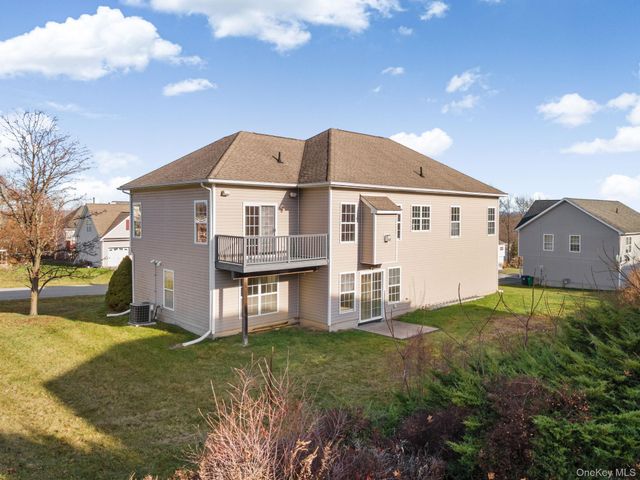 17 Carmella Road, Highland, NY 12528