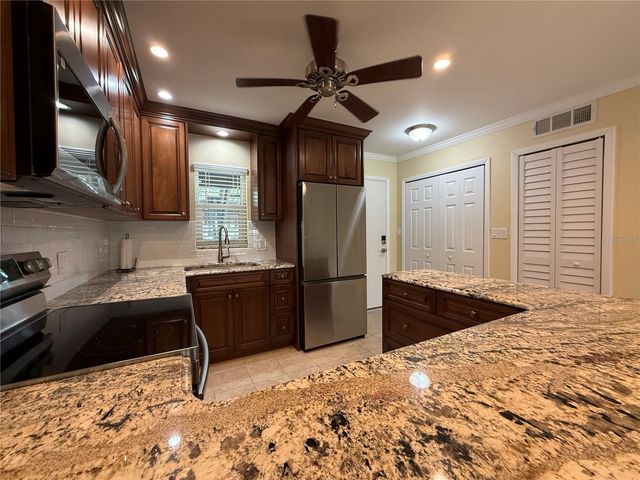 4533 MARINE PARKWAY 101, New Port Richey, FL 34652