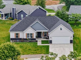 10577 Village Lane, Foristell, MO 63348