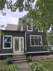 12 Oakley Avenue, Saint Paul, MN 55104