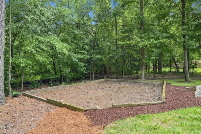 3016 Slippery Creek Court, Raleigh, NC 27616