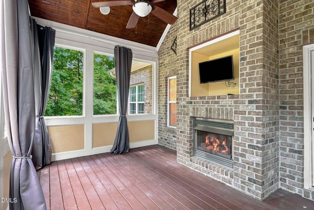 3016 Slippery Creek Court, Raleigh, NC 27616