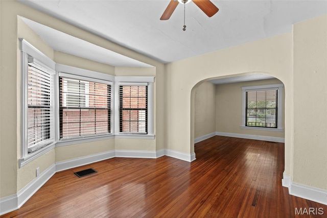 5437 Nagel, St Louis, MO 63109