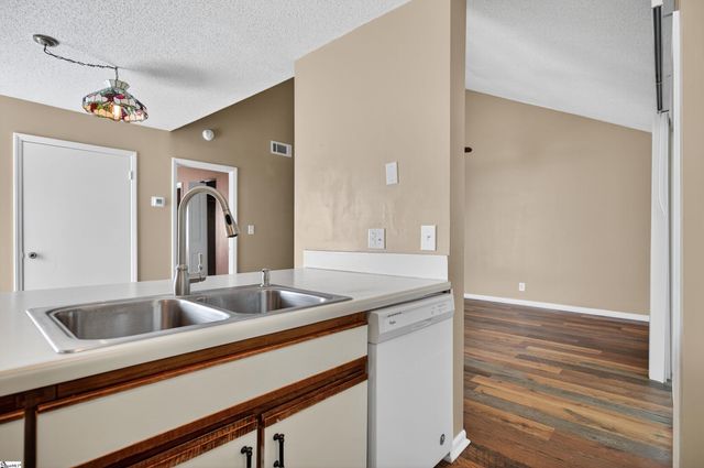 2601 Duncan Chapel Road Unit G301, Greenville, SC 29617