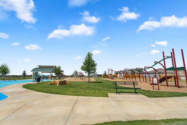 16185 Farmer, Lytle, TX 78052