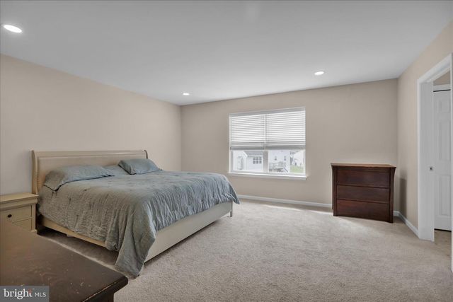 81 CREEKSIDE DRIVE, Lebanon, PA 17042