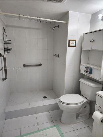 681 S Hollybrook Dr 110, Pembroke Pines, FL 33025