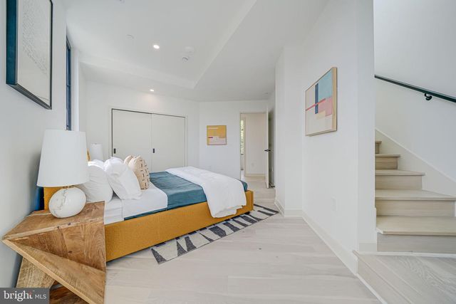 2901 NEWARK ST NW, Washington, DC 20008