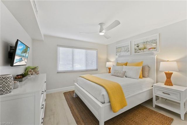 1686 Blue Point AVE # B5, Naples, FL 34102