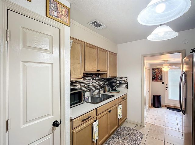690 W PEARL STREET, Bartow, FL 33830