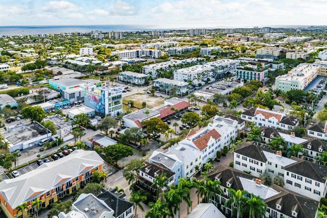 343 E Cannery Row Circle, Delray Beach, FL 33444