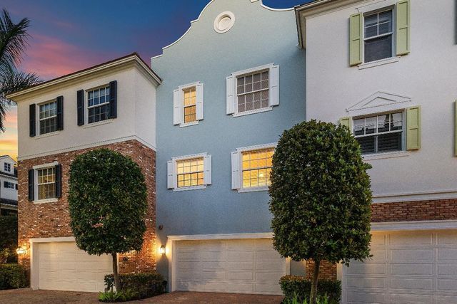 343 E Cannery Row Circle, Delray Beach, FL 33444