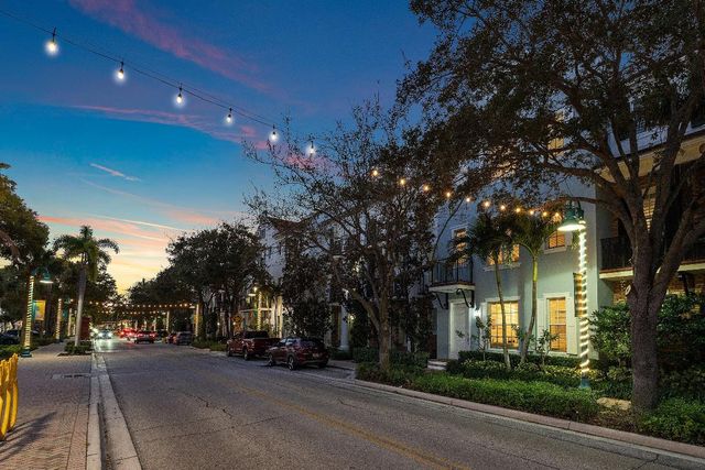 343 E Cannery Row Circle, Delray Beach, FL 33444