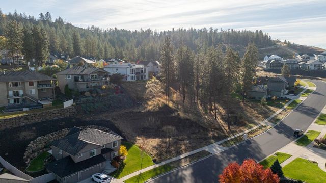 9406 N Phoebe St, Spokane, WA 99208