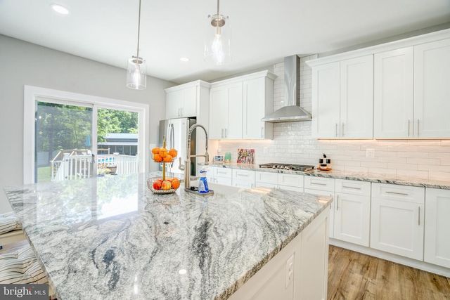 8331 WOODLAND RD, Pasadena, MD 21122