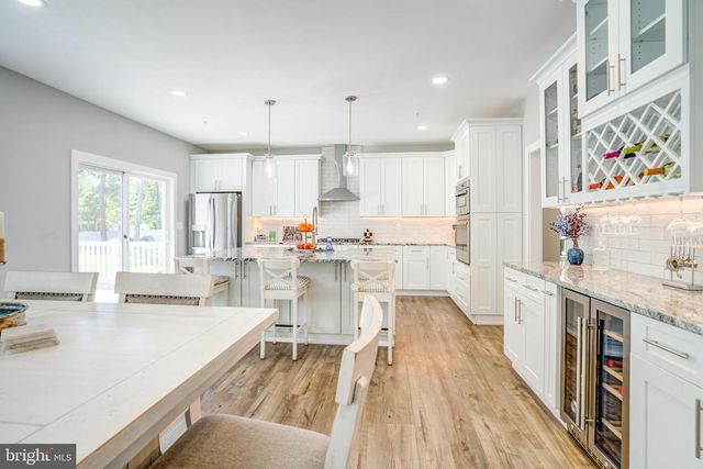 8331 WOODLAND RD, Pasadena, MD 21122