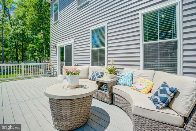 8331 WOODLAND RD, Pasadena, MD 21122