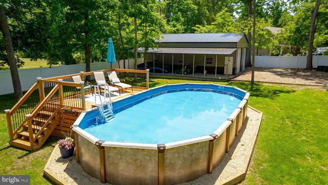 8331 WOODLAND RD, Pasadena, MD 21122
