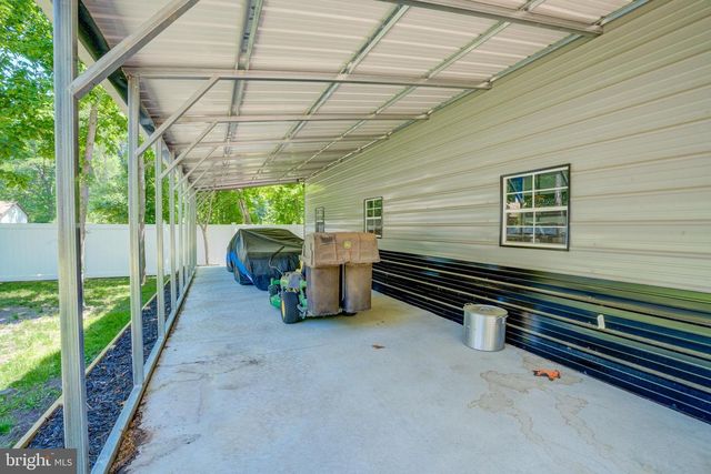 8331 WOODLAND RD, Pasadena, MD 21122