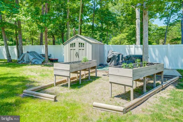 8331 WOODLAND RD, Pasadena, MD 21122