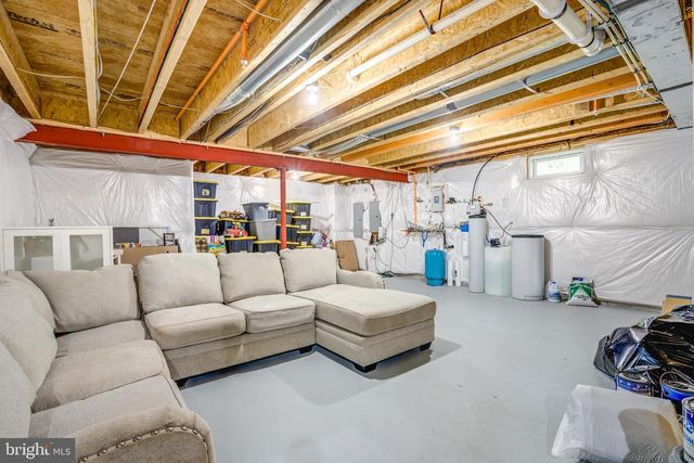 8331 WOODLAND RD, Pasadena, MD 21122