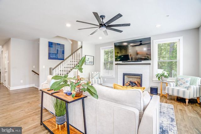 8331 WOODLAND RD, Pasadena, MD 21122