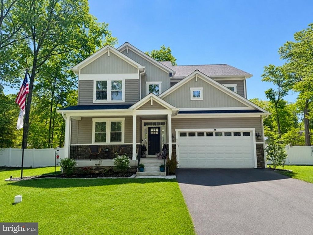 8331 WOODLAND RD, Pasadena, MD 21122