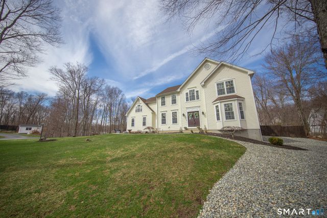 29 Daniel Drive, Colchester, CT 06415