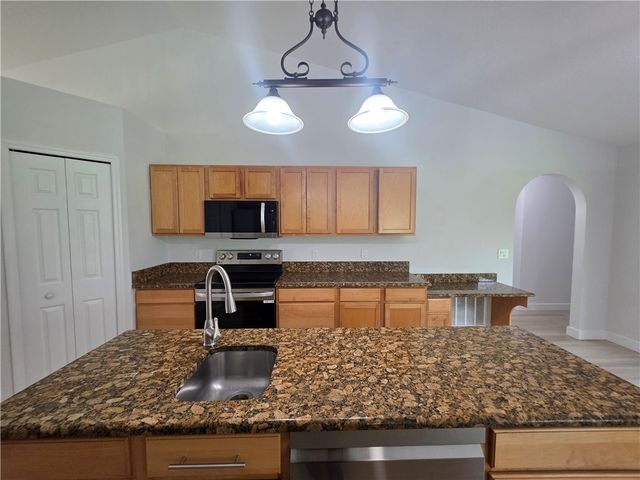 5230 Compass Pointe Circle, Vero Beach, FL 32966