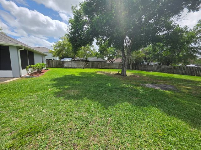 5230 Compass Pointe Circle, Vero Beach, FL 32966