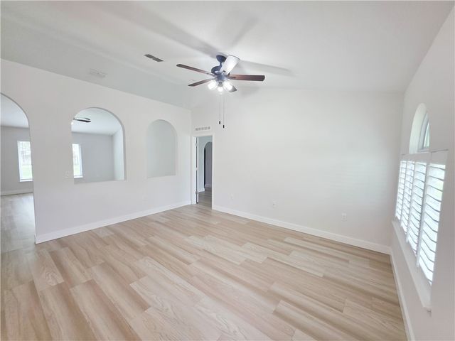 5230 Compass Pointe Circle, Vero Beach, FL 32966