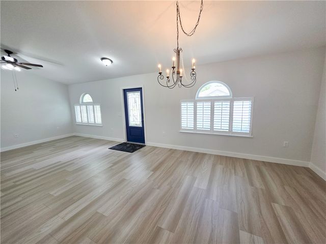 5230 Compass Pointe Circle, Vero Beach, FL 32966