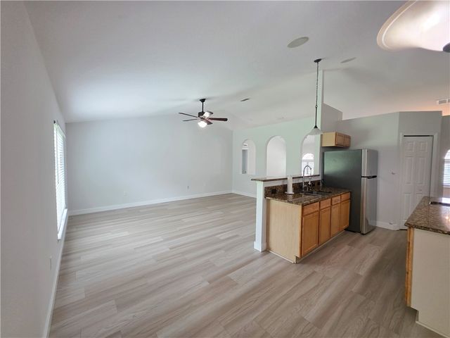 5230 Compass Pointe Circle, Vero Beach, FL 32966