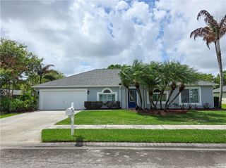 5230 Compass Pointe Circle, Vero Beach, FL 32966