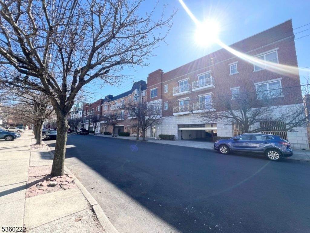 21 Freeman St D 2, Newark City, NJ 07105