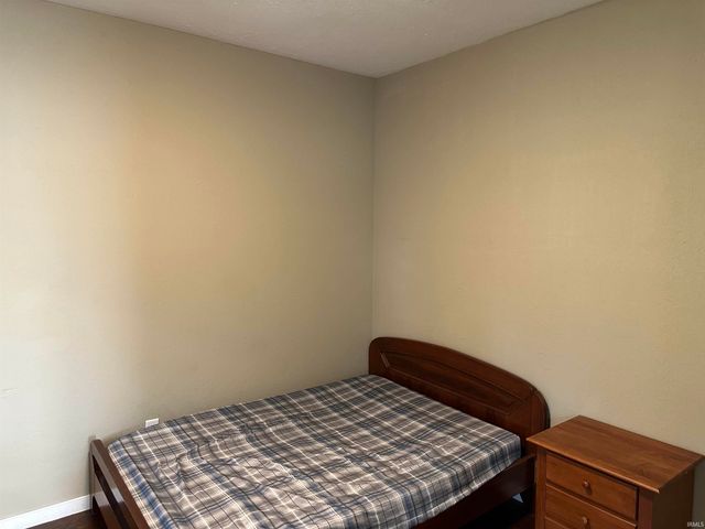 1116 Bowman Street, South Bend, IN 46613