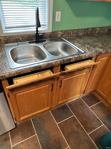 1116 Bowman Street, South Bend, IN 46613