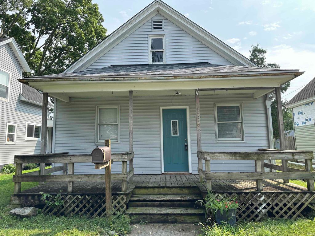 1116 Bowman Street, South Bend, IN 46613