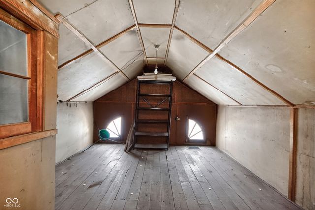 64 E 73rd Street, Indianapolis, IN 46240