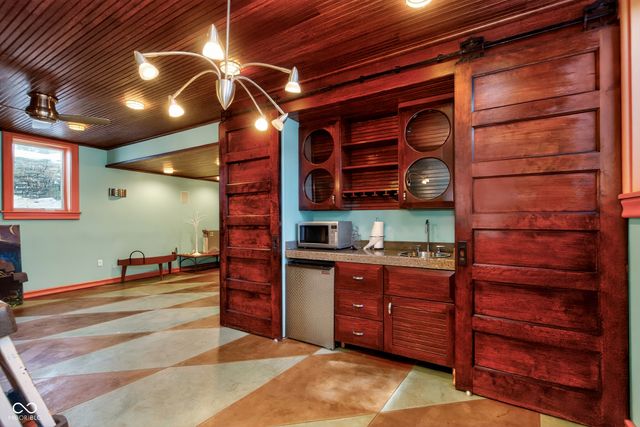 64 E 73rd Street, Indianapolis, IN 46240