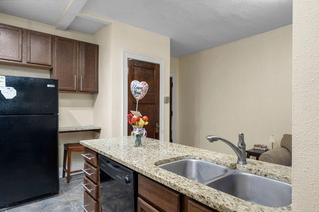 2881 Irving Avenue S 306, Minneapolis, MN 55408