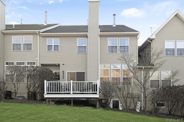 18 Clearwater Court, Beacon, NY 12508