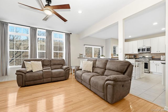 18 Clearwater Court, Beacon, NY 12508