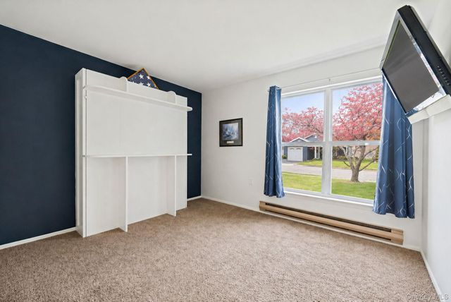 1 Avon Court, Ridge, NY 11961