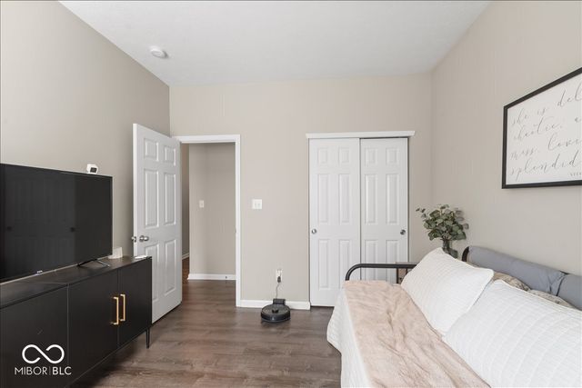 1066 W Limestone Way, Fortville, IN 46040